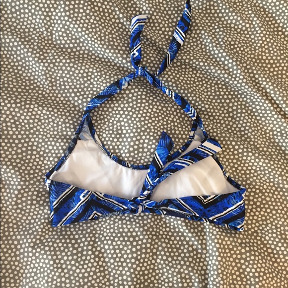 Blue white and black patterned bathing suit - Picture 4 of 6